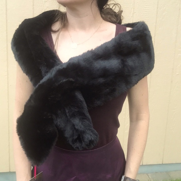 INC International Concepts Accessories - NWT INC Faux-Fur Black Stole